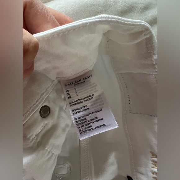 White American eagle mini skirt. - Picture 2 of 6